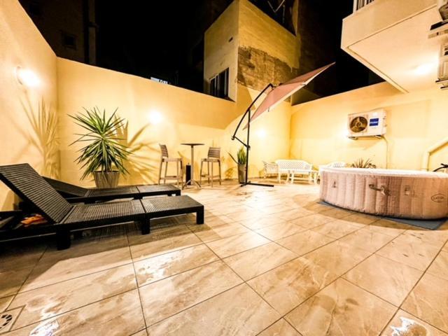 Sliema Jacuzzi Flat公寓 外观 照片